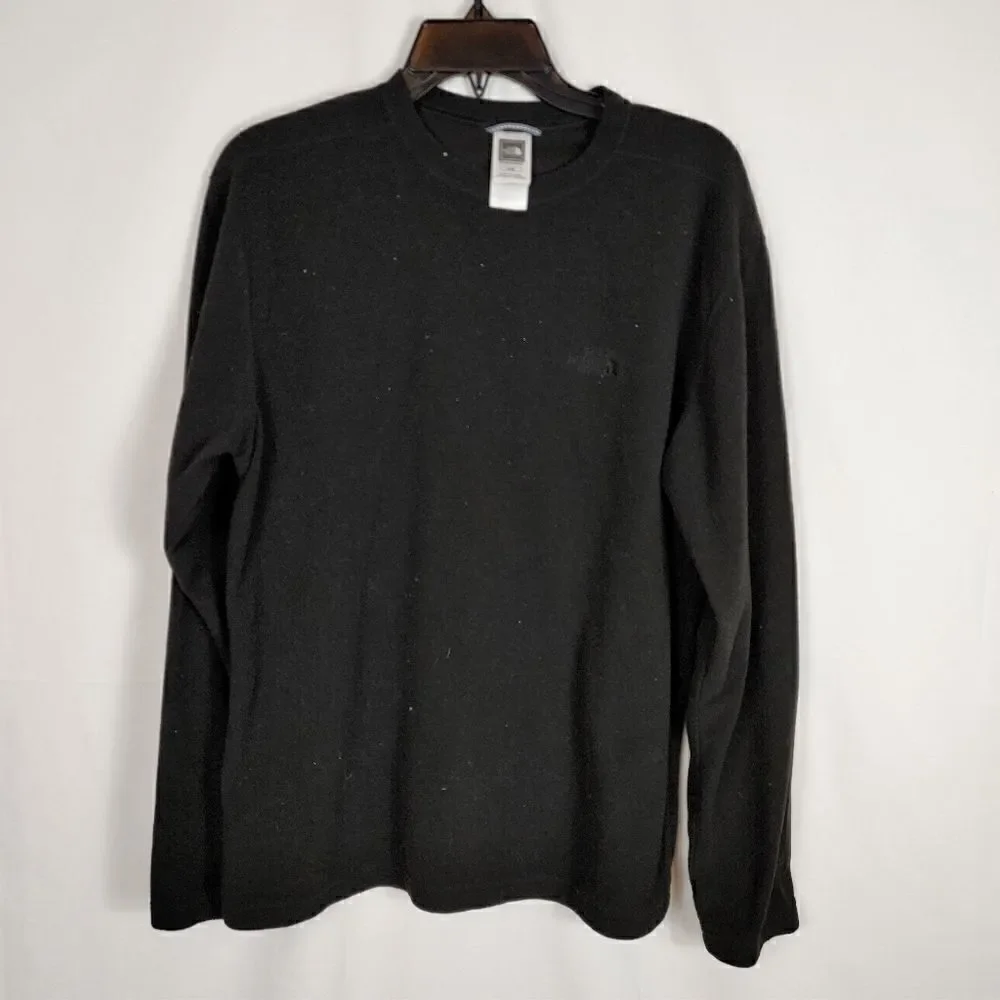 The North Face Men's Size Medium Black Fleece Pullover Sweatshirt.Armpit to arm